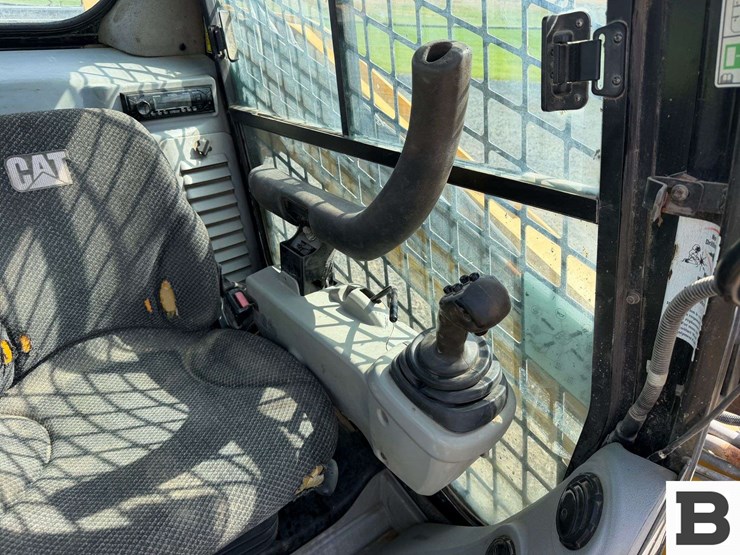 caterpillar-272c-image-31