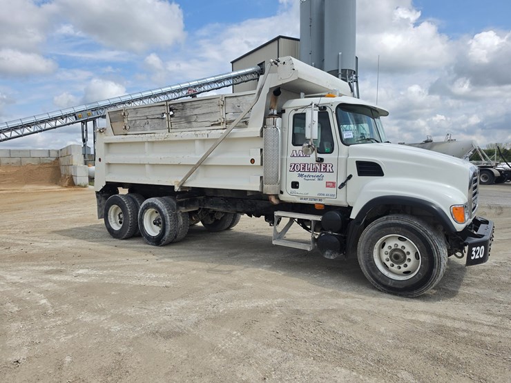 #25405-•-2003-mack-cv713-granite-truck-image-20