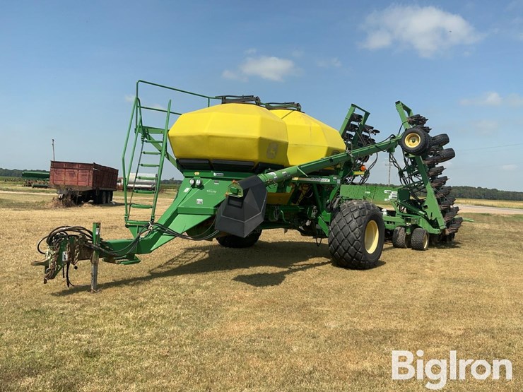 2005-john-deere-1890-image-1