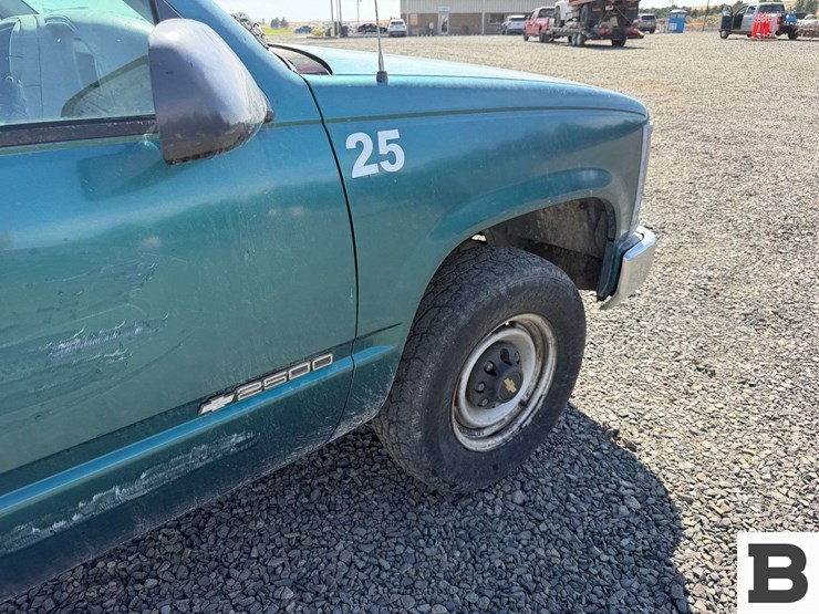 1999-chevrolet-2500-image-27