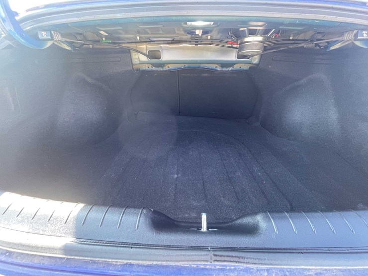 #1859-•-2023-hyundai-elantra-(has-nm-title)-image-92