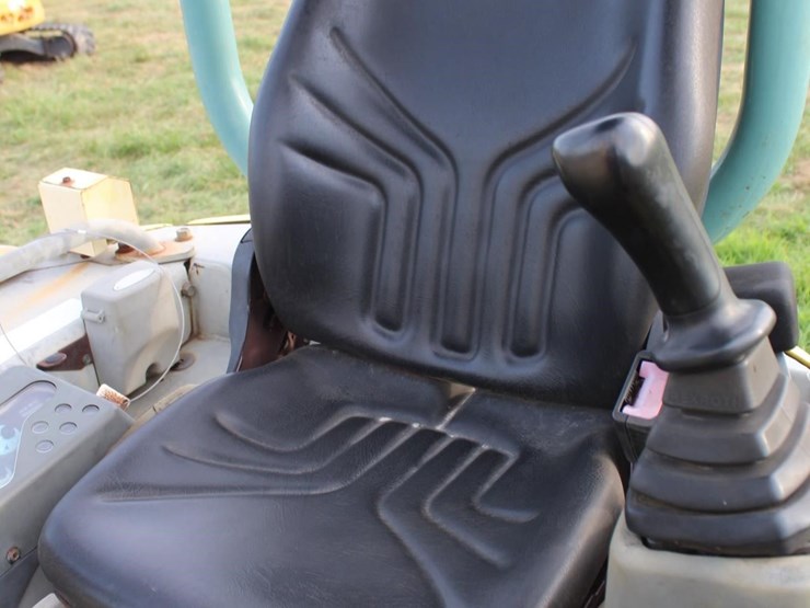 yanmar-vio35-2-image-18