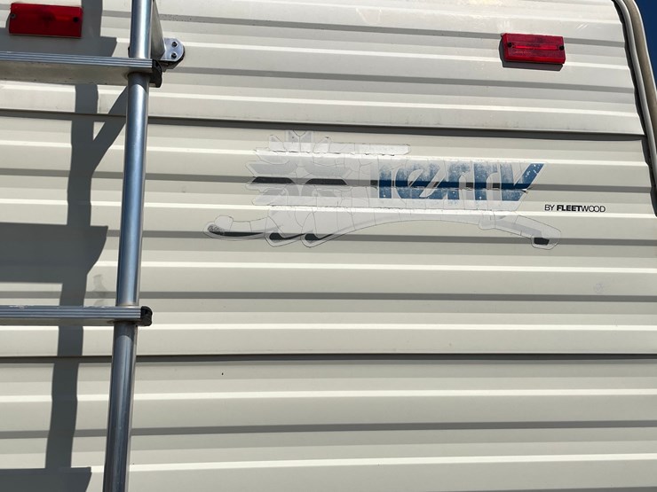 #1858-•-1994-fleetwood-travel-trailer-(has-nm-title)-image-57