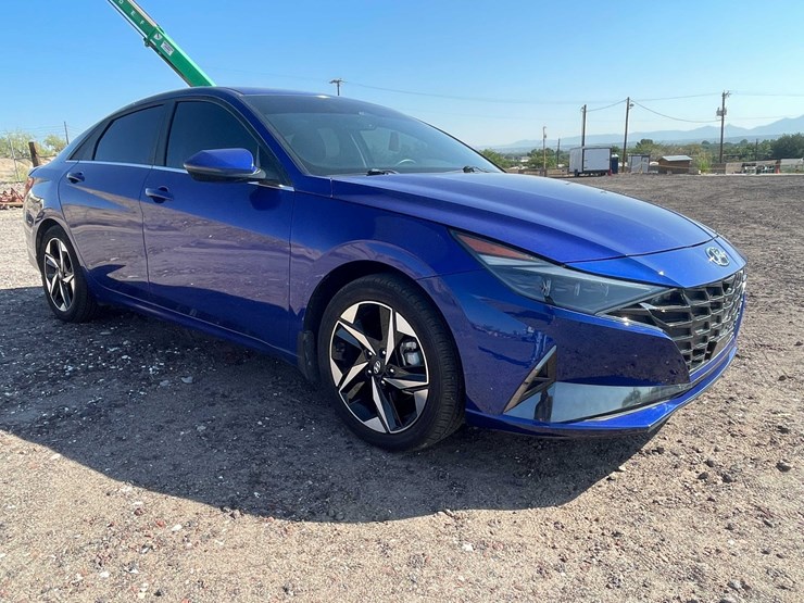 #1859-•-2023-hyundai-elantra-(has-nm-title)-image-63