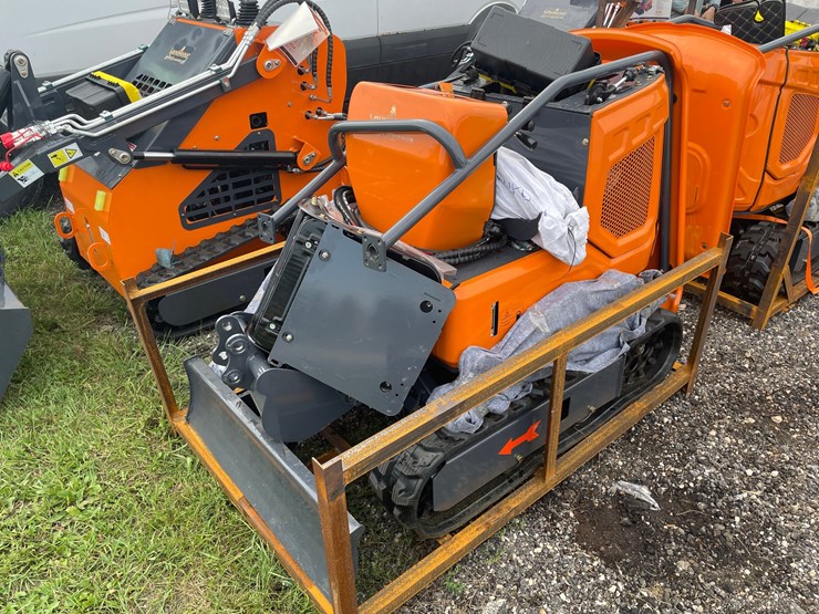 #2970-•-landhonor-mini-excavator-image-1