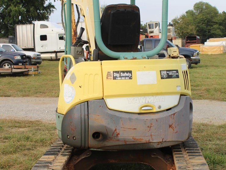 yanmar-vio35-2-image-4