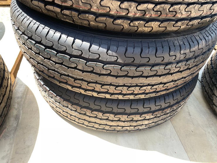 #2206-•-(4)-road-guider-qh100-st235/80r16-radial-trailer-tires-image-9