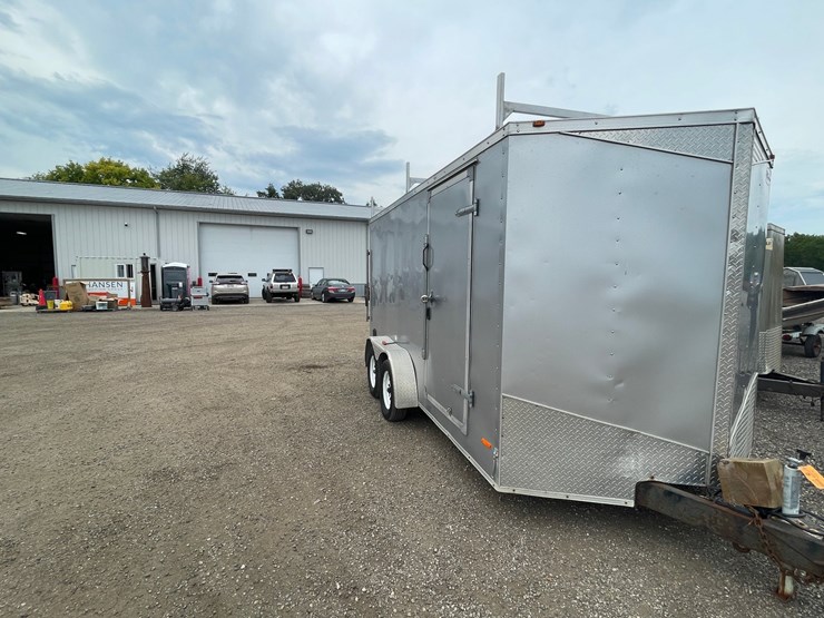 #2959-•-2017-rc-tandem-axle-enclosed-trailer-(no-title)-image-3