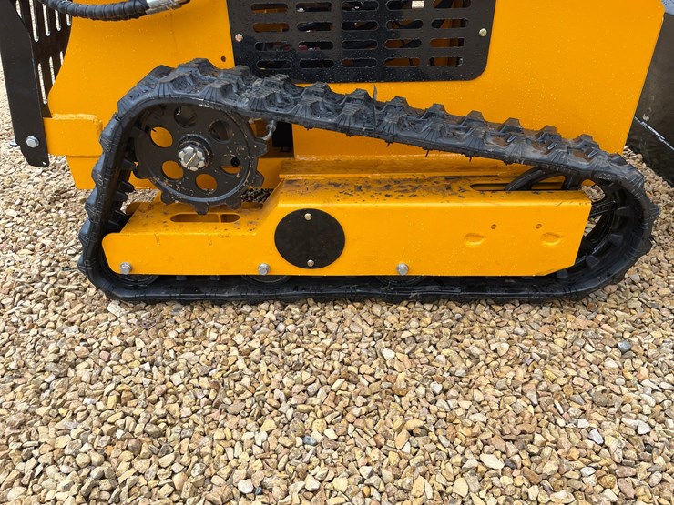 #1265-•-sdlool-skid-steer-loader-image-24