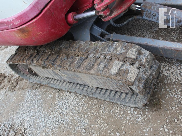 takeuchi-tb230-image-13