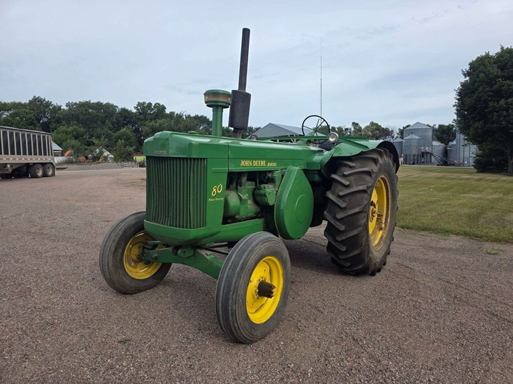 1955-john-deere-80-image-2