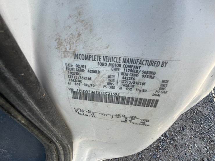 2001-ford-f350-image-56