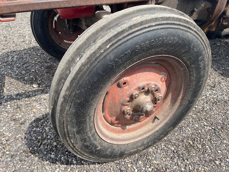 massey-ferguson-65-image-9