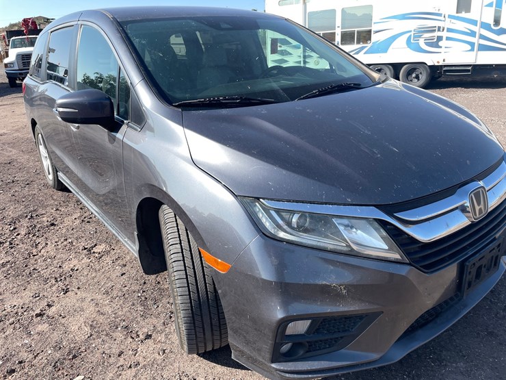 2018-honda-odyssey-image-3