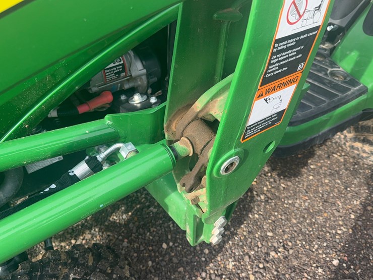 john-deere-1025-image-8