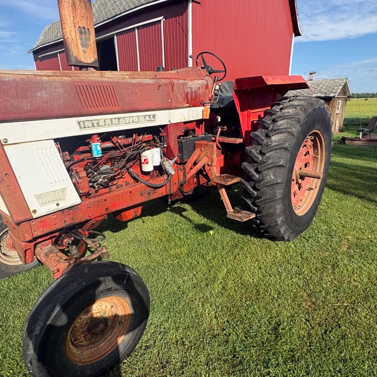 INTERNATIONAL 966