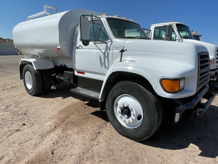 1997-ford-f800-image-72