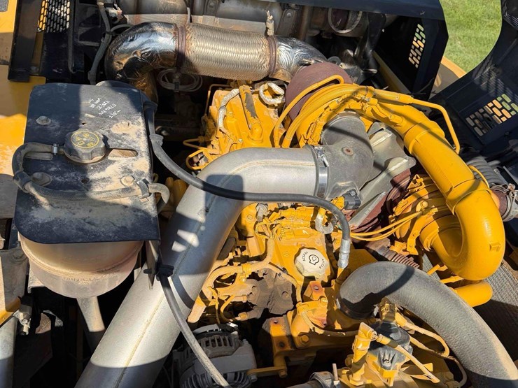 2019-deere-350g-lc-image-19
