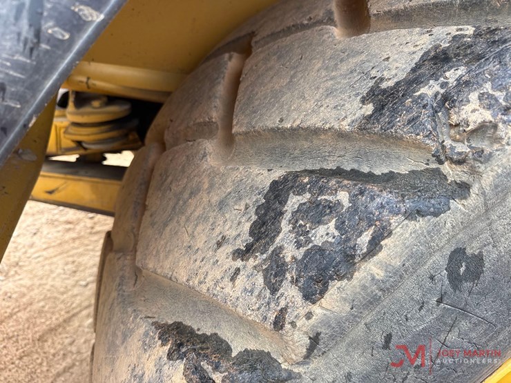 2001-caterpillar-730-image-19