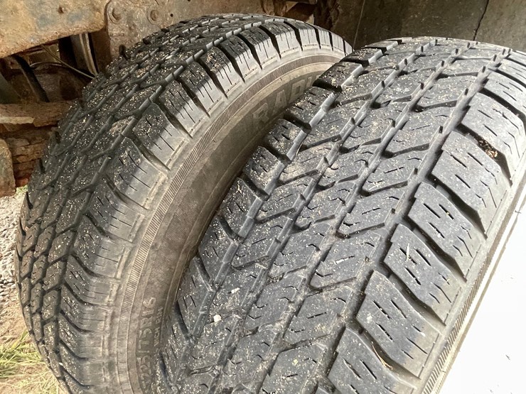 1995-ford-f350-image-23