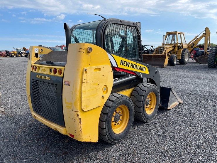 2021-new-holland-l316-image-5