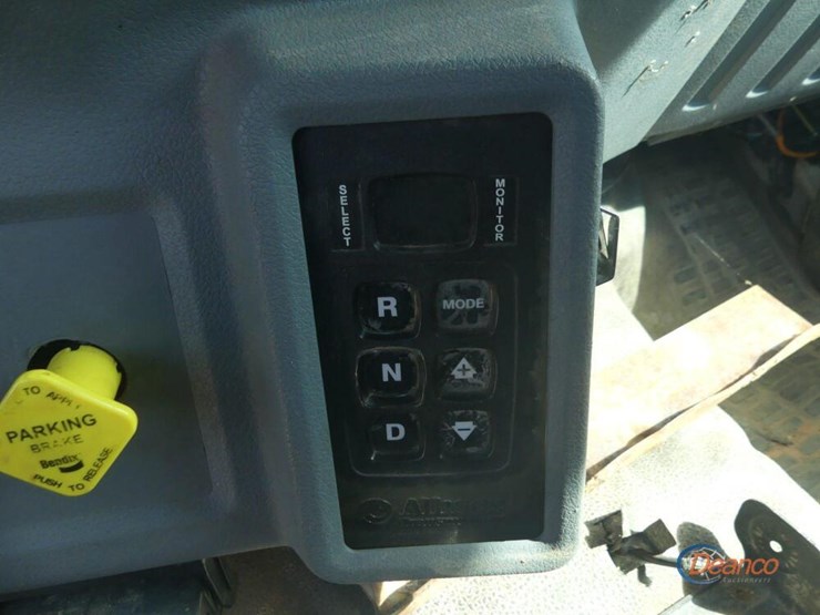 2015-ford-f750-image-15