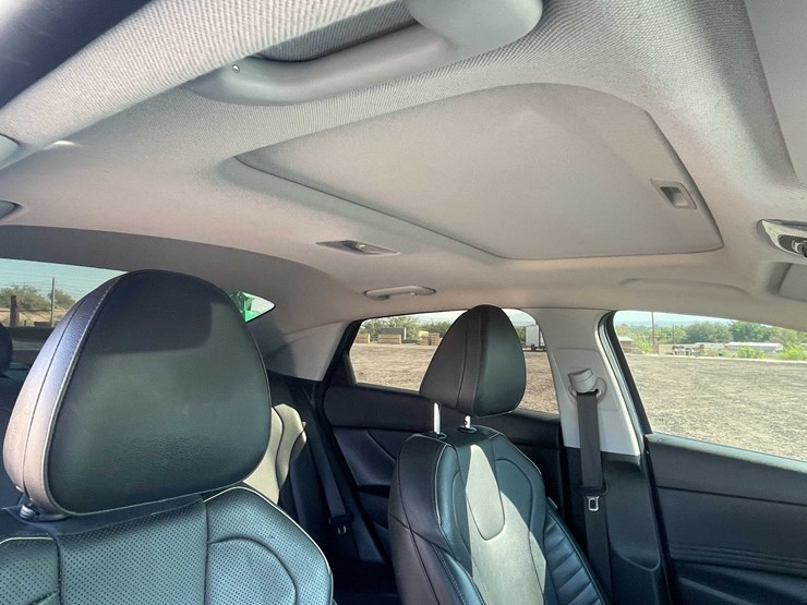 #1859-•-2023-hyundai-elantra-(has-nm-title)-image-77