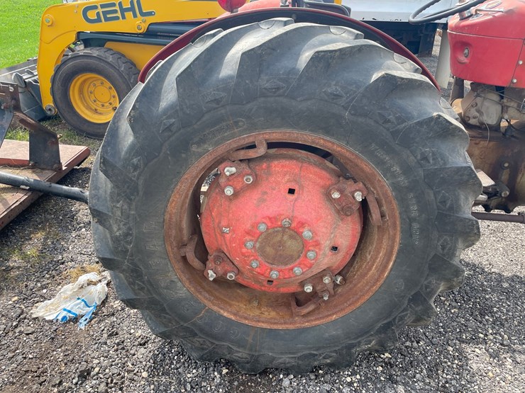 massey-ferguson-65-image-17