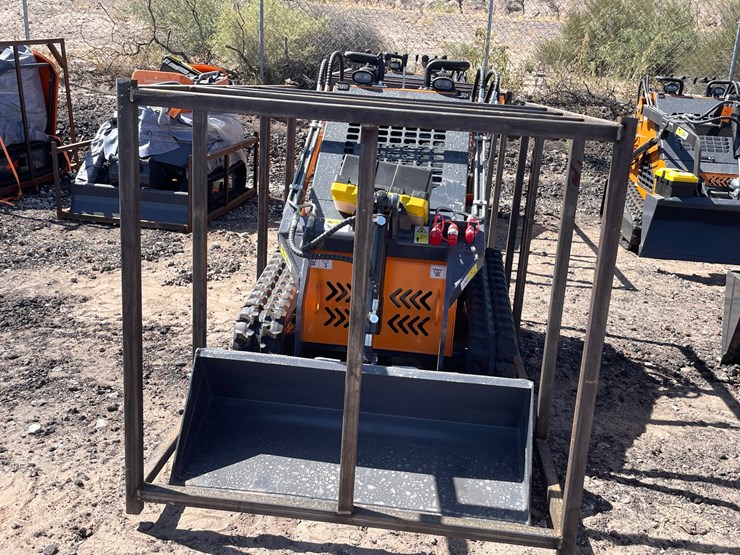 #2066-•-unused-2026-landhonor-mini-skid-steer-loader-image-9