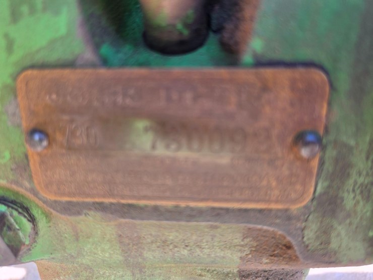 john-deere-730-image-23