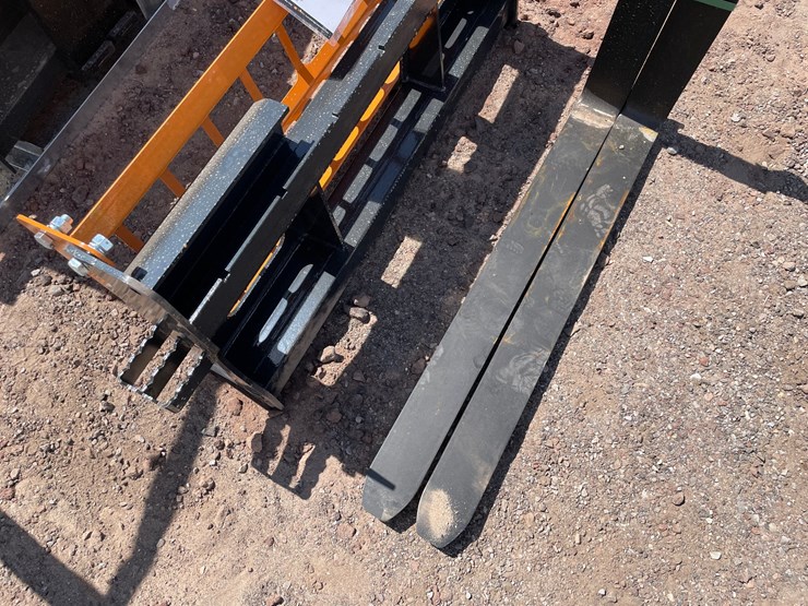 #2423-•-unused-2026-landhonor-pallet-fork-attachment-image-4