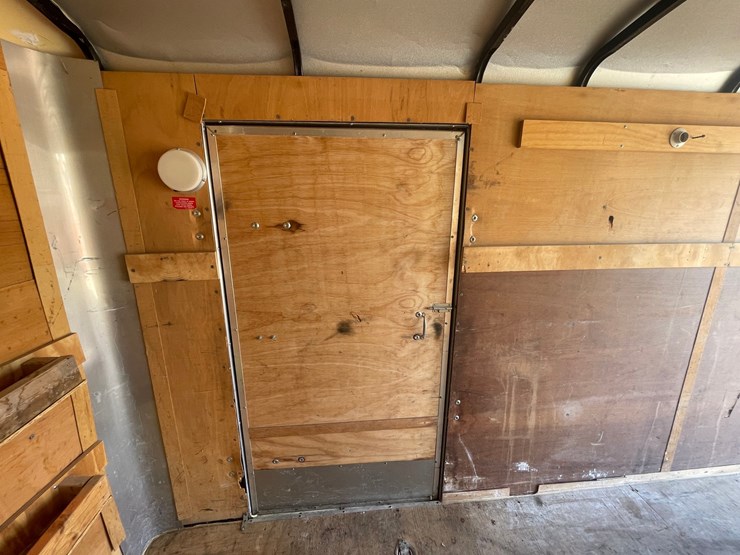 #2413-•-12'-single-axle-enclosed-trailer-(no-title)-image-29