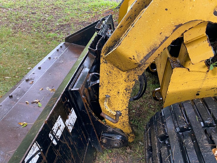 2019-caterpillar-259d-image-15