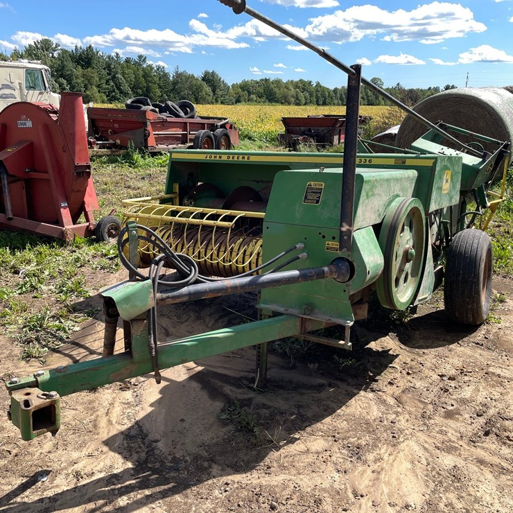 JOHN DEERE 336