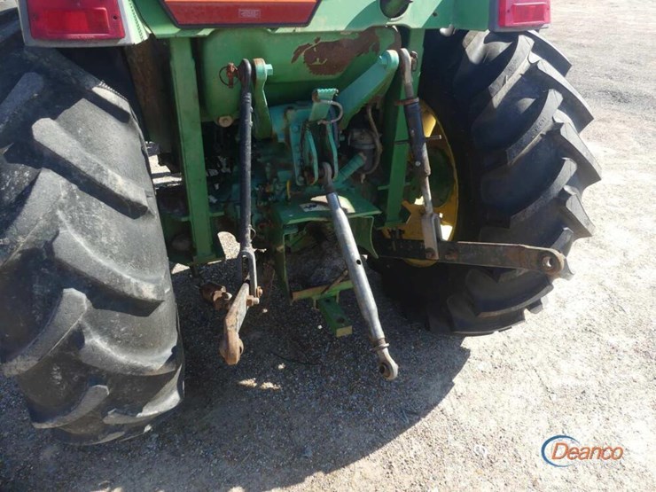 john-deere-4005-image-6