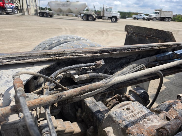 #25404-•-2003-mack-cv713-granite-tandem-axel-dump-truck-image-39