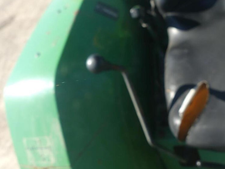 john-deere-4005-image-14