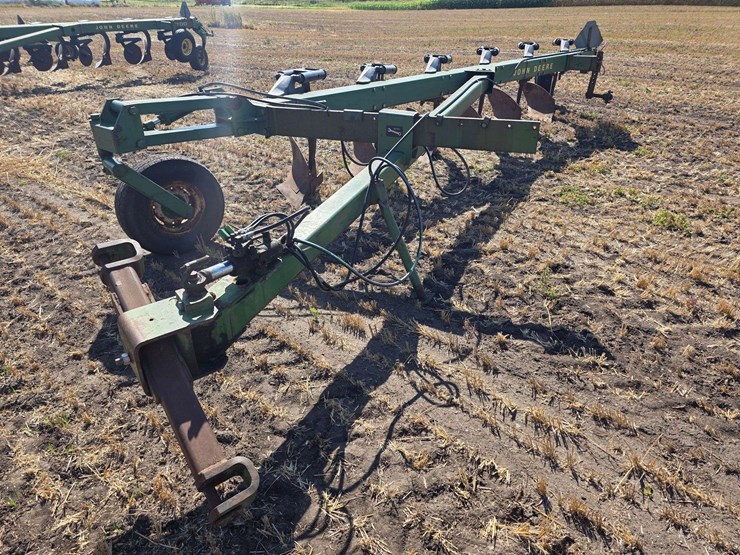 john-deere-2700-image-17