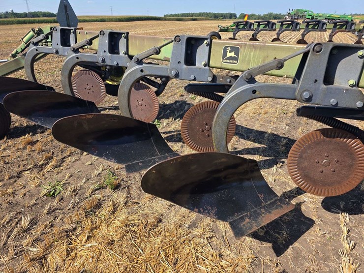 john-deere-2700-image-6