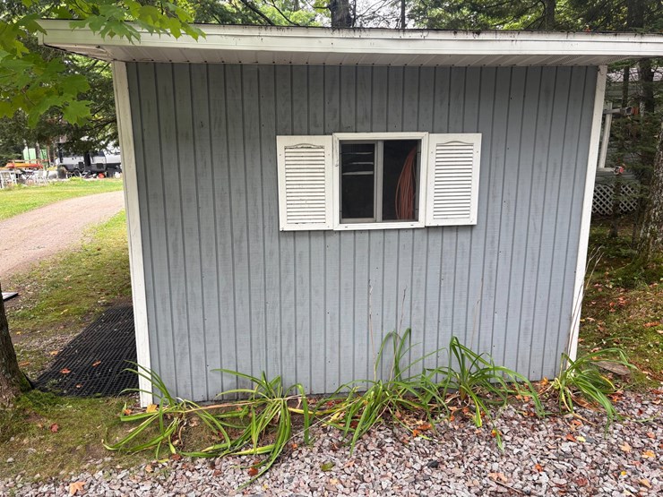 #5995-•-portable-storage-shed-(three-lakes,-wi)-image-2