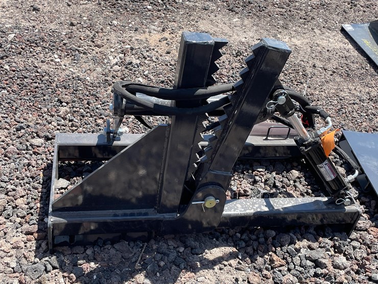 #2429-•-unused-2026-landhonor-skid-steer-tree-puller-attachment-image-11