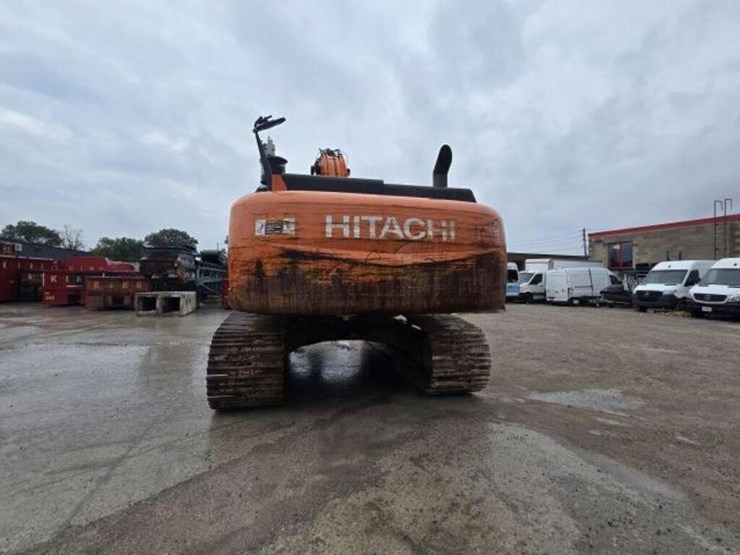 2012-hitachi-zx350-lc-image-8