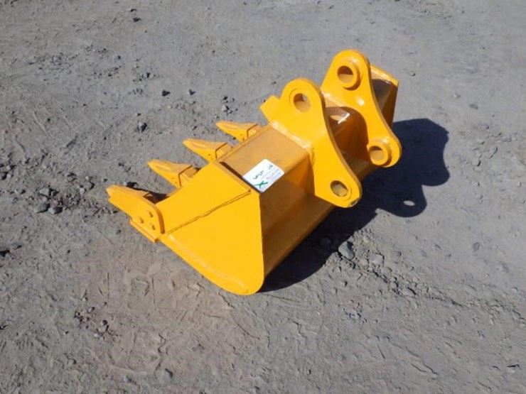 caterpillar-303-image-3
