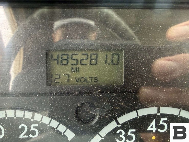 2005-freightliner-columbia-120-image-68