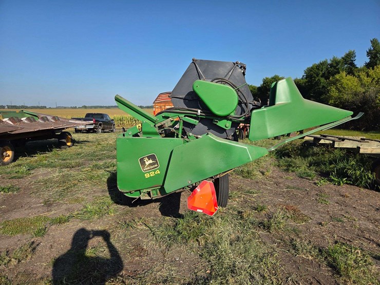 john-deere-924f-image-14