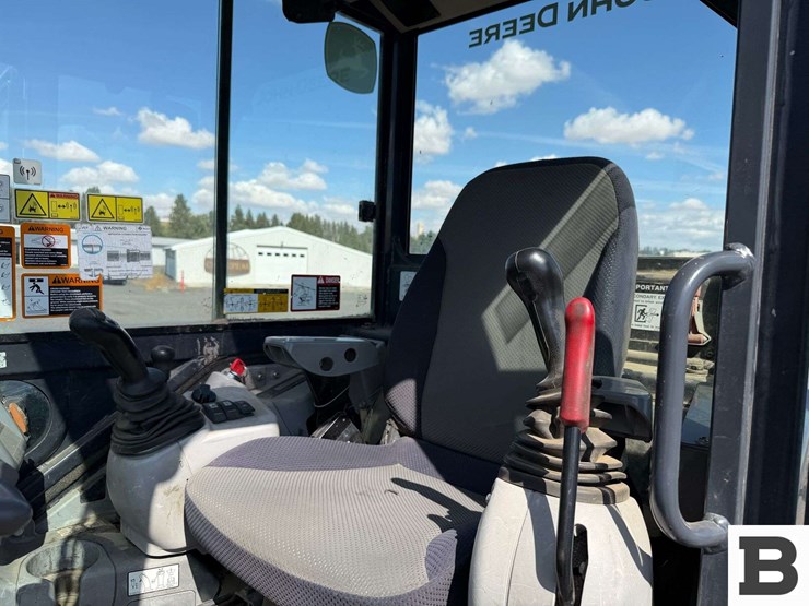 2016-deere-60g-image-52