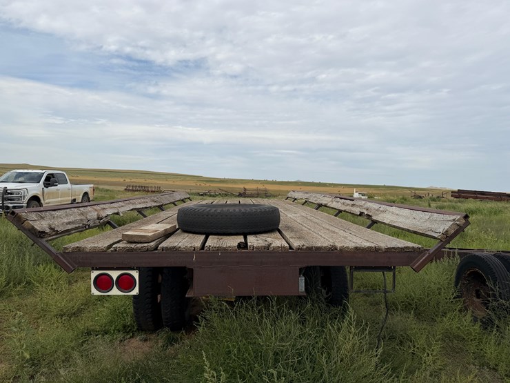 hay-trailer-image-6