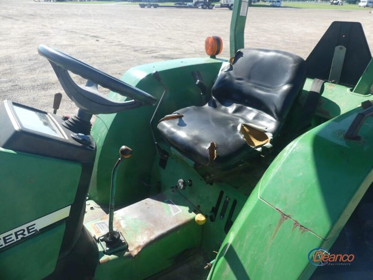 john-deere-4005-image-13