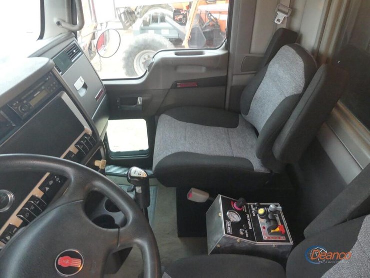 2009-kenworth-t800-image-19