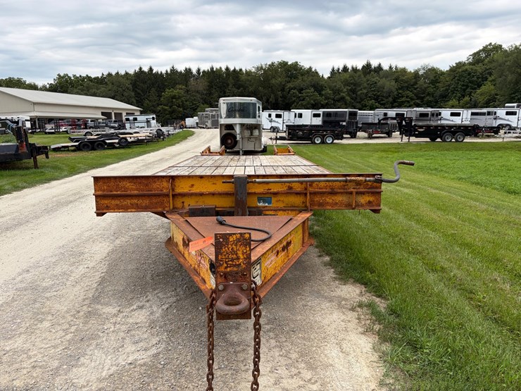 #702-•-1996-holden-cz-deckover-tandem-dually-trailer-(has-wi-title)(helenville,-wi)-image-2